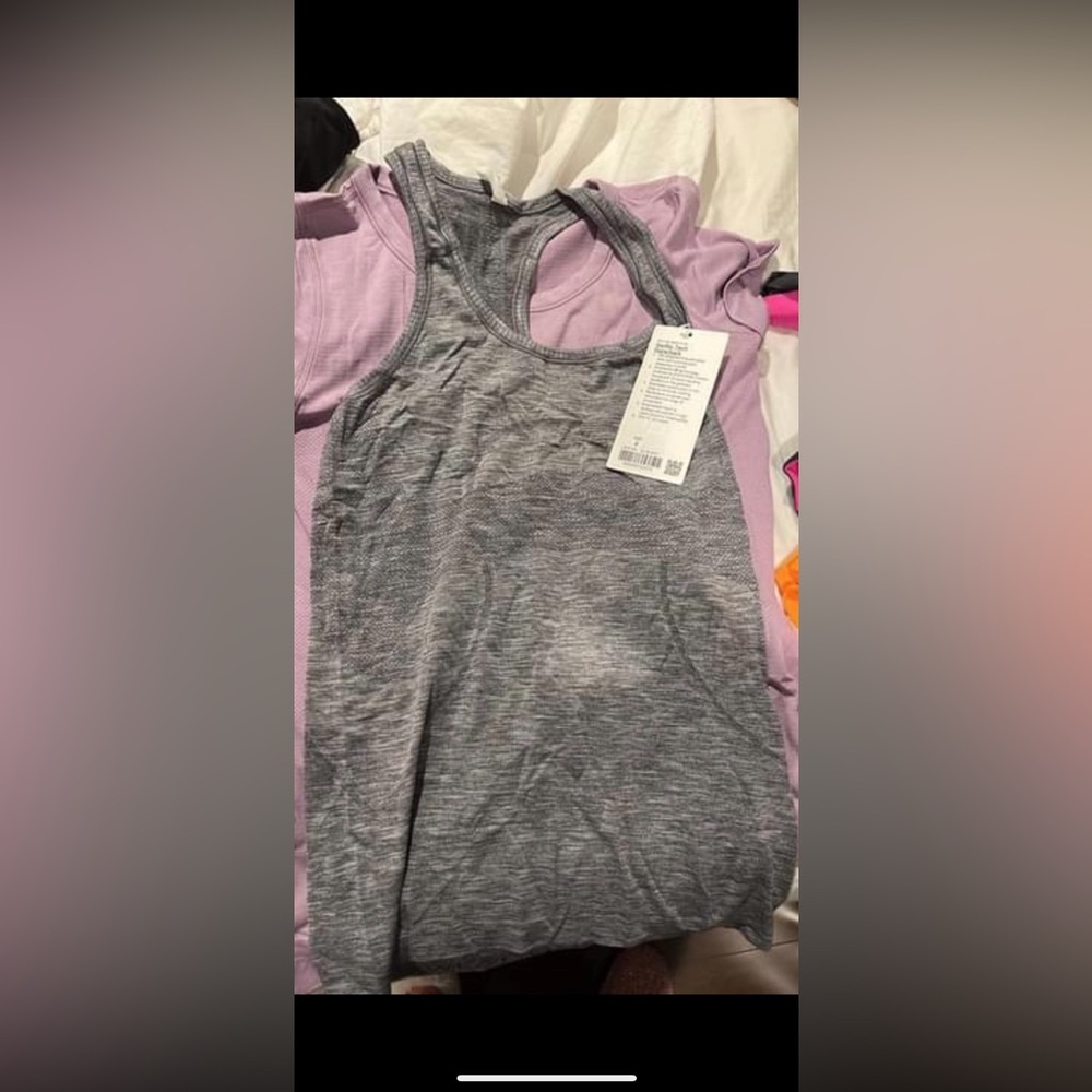 Lulu lemon tank NWT swiftly tech racer back